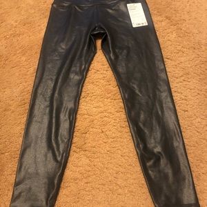 NWT Athleta elation extra high rise tight Medium